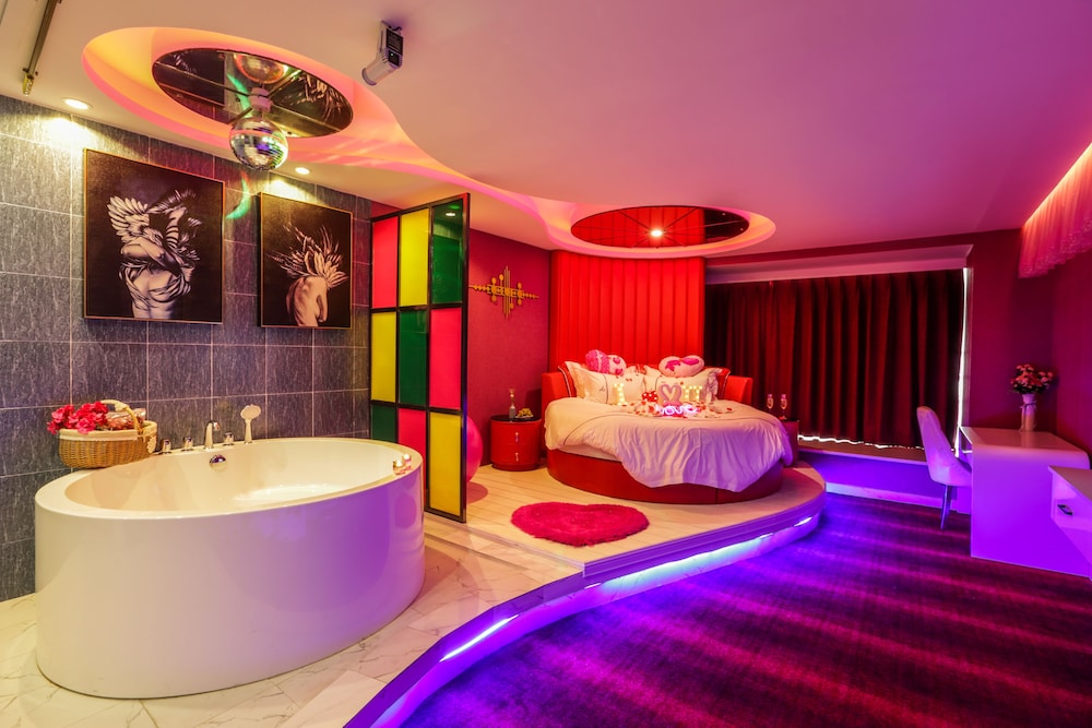 L Theme Hotel Foshan 47/50