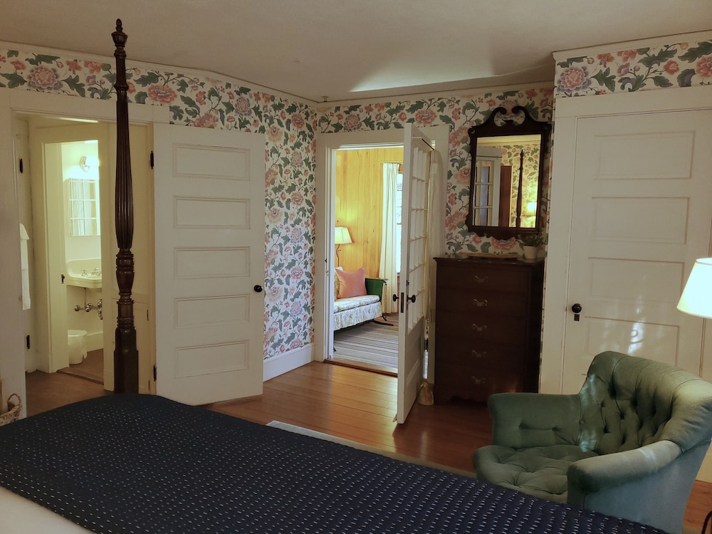 Harbourside Inn 42/50