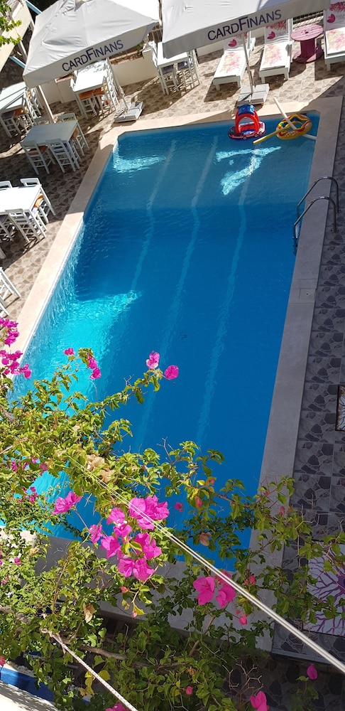 Hakan Hotel 32/50
