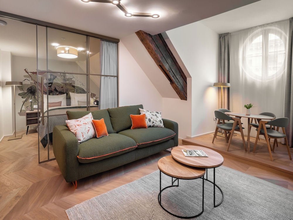 Hotel Modra Ruze 26/41