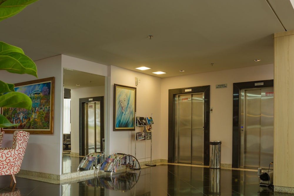 Lindoya Hotel 50/50