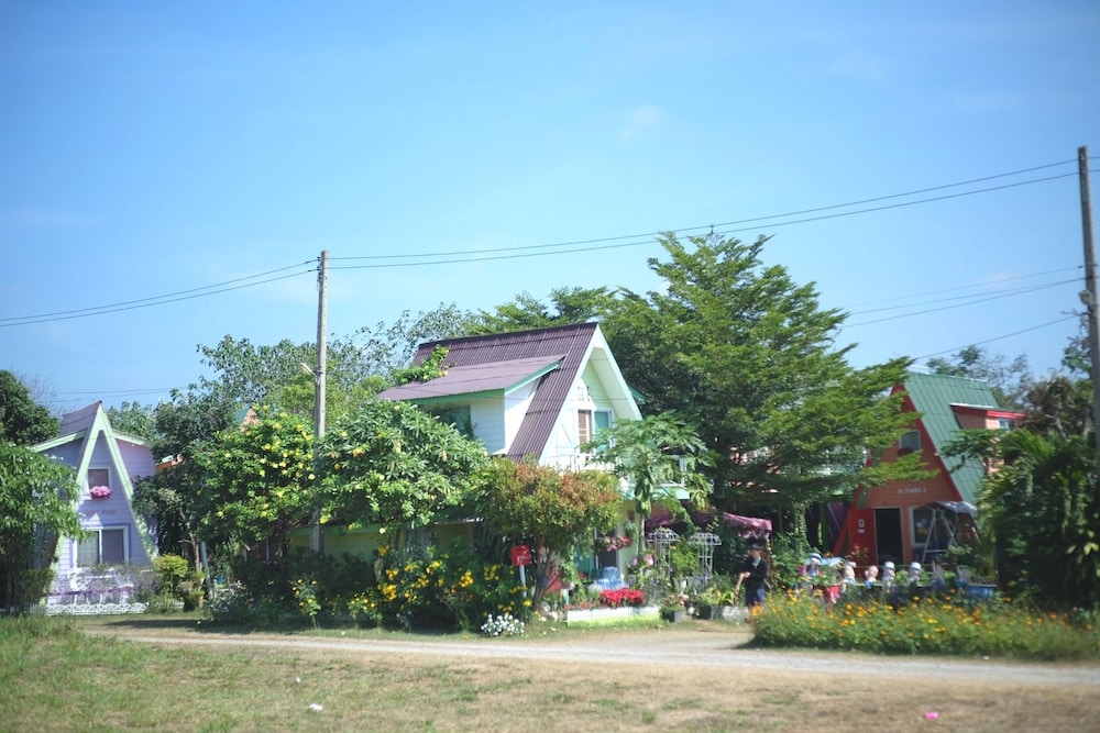 A Houses Homestay 9/90