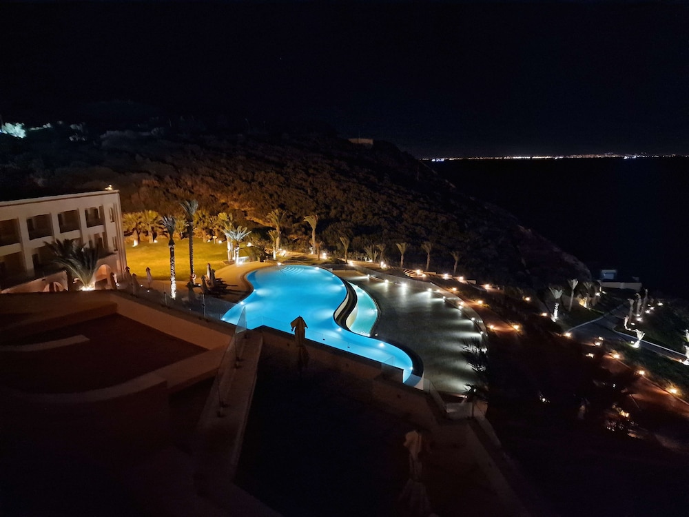 Royal Tulip Korbous Bay Thalasso & Springs in Qurbus