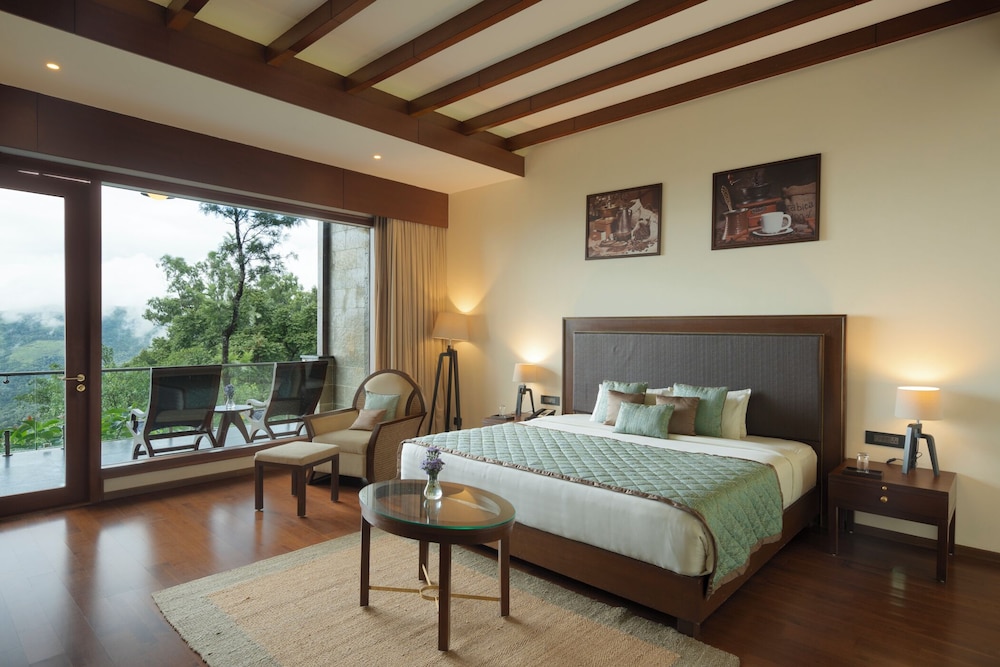 Oak, Suite, King Bed
