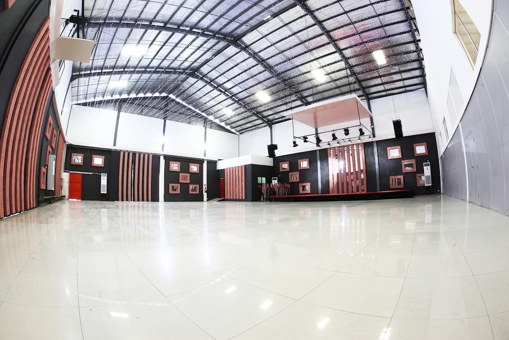Sinar Sport Hotel 7/59