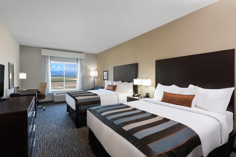 غرفة قياسية بسريرين كوين، Wingate By Wyndham Loveland Johnstown 2/10