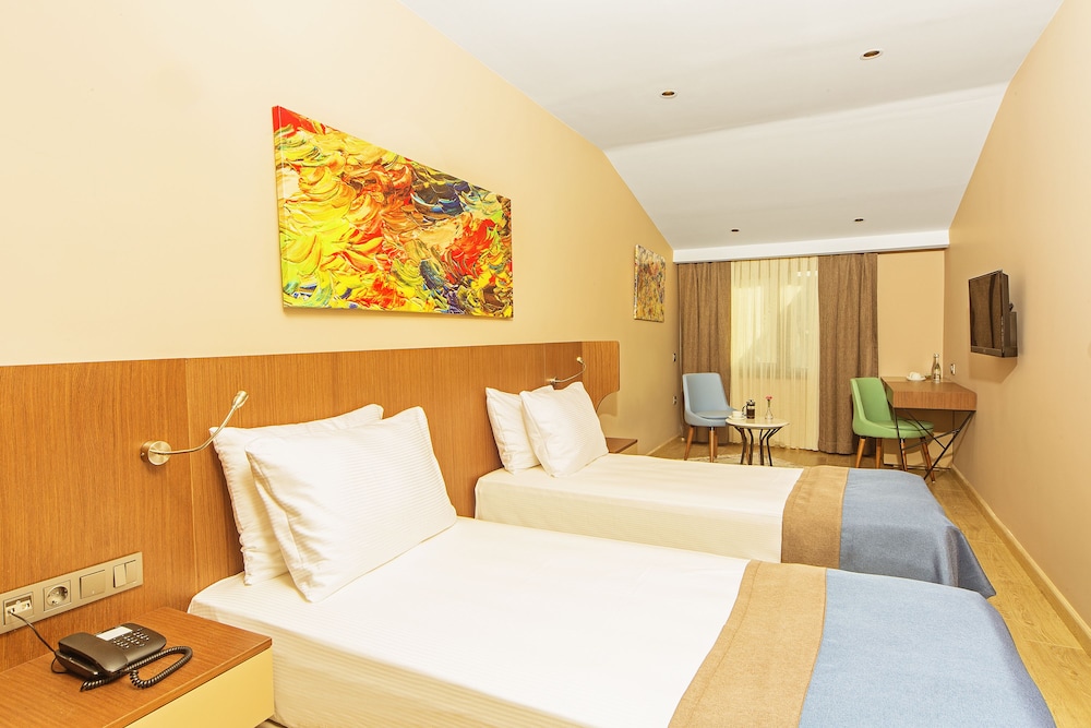 Redmont Hotel Nisantasi 18/70