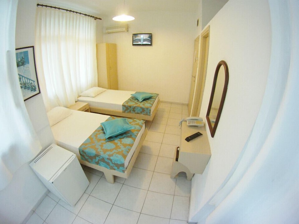 Kleopatra Carina Hotel 34/35