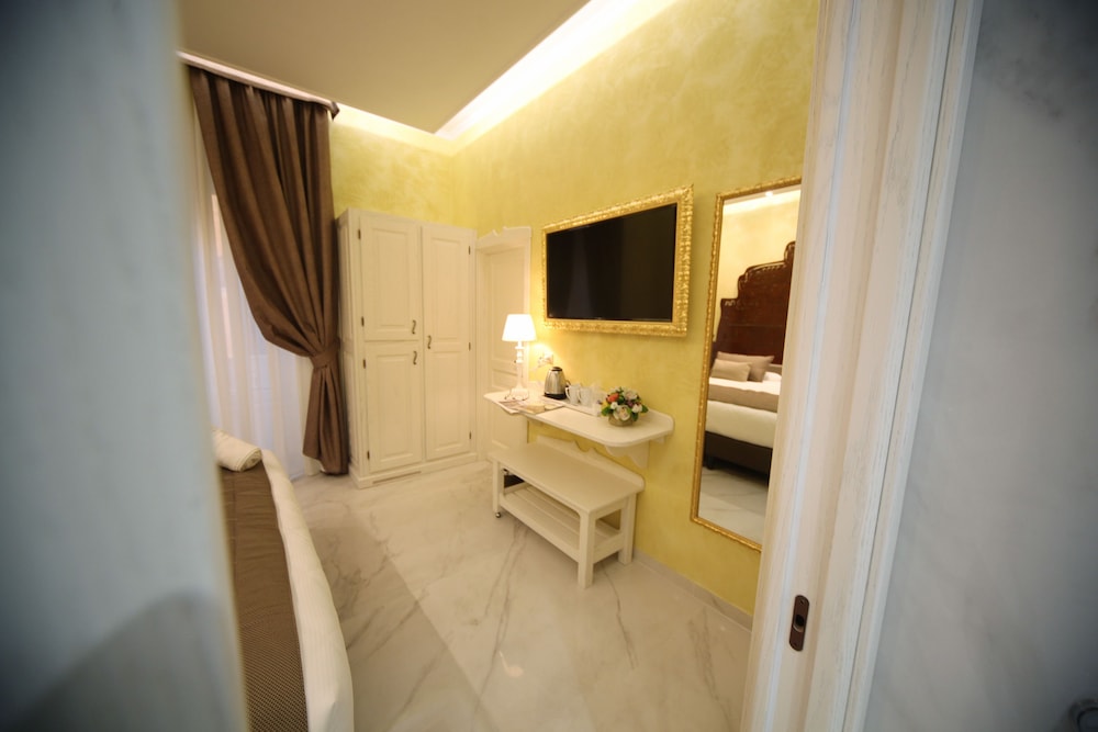 Maison Tritone 39/77