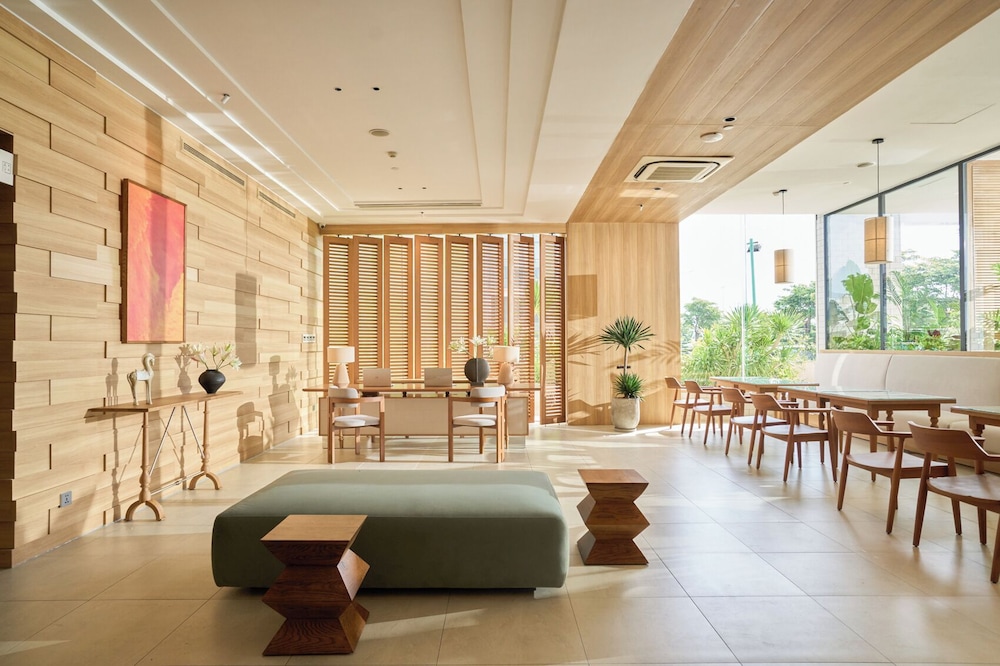 Signature By M Village Beach Front Hotel, a brand of Modern Village Lifestyle 31/50