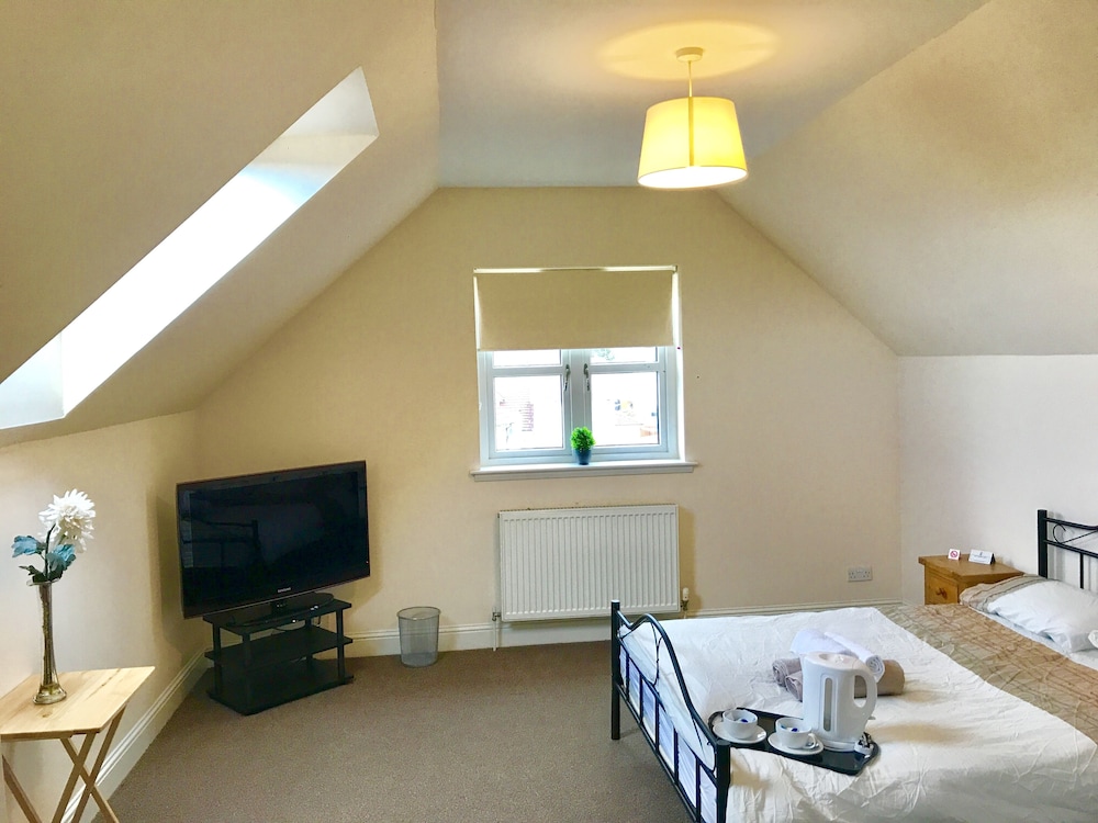 Inverness City Rooms 20/43