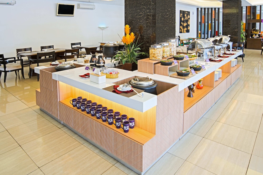 FOX Hotel Gorontalo 37/45