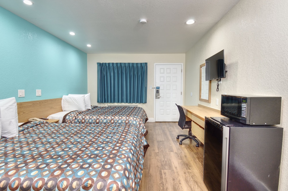 Vagabond Inn Buttonwillow North I-5 25/39