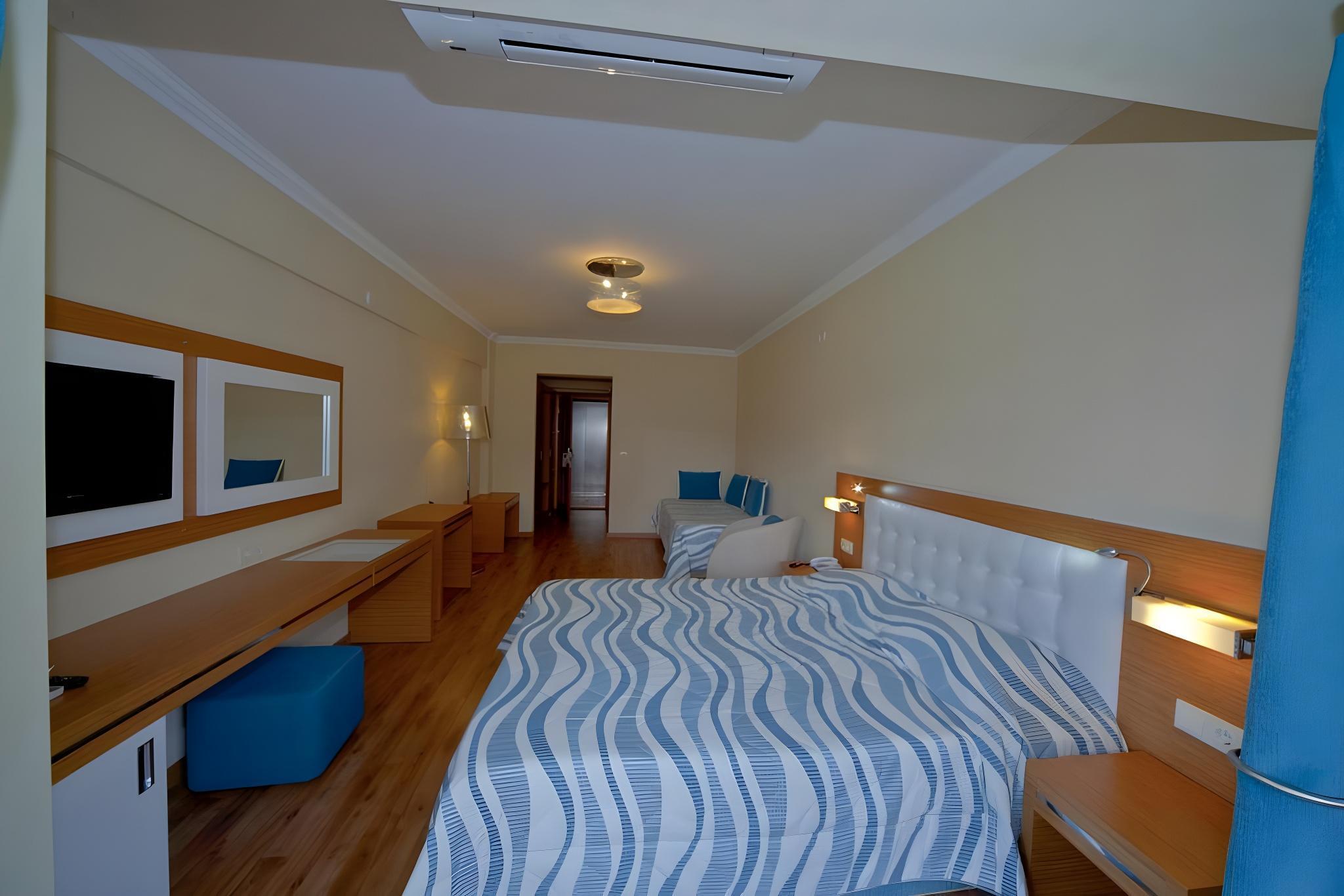 Yucelen Hotel Gokova 9/21