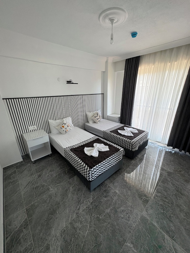 Atas Aqua Otel Avsa 28/51