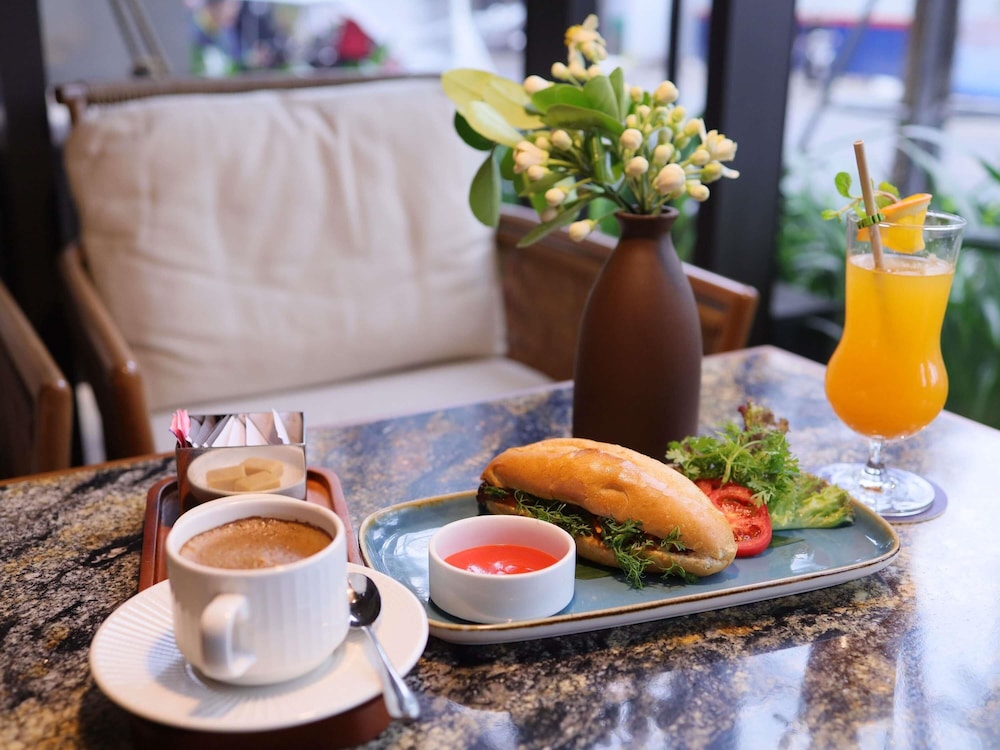 Grand Mercure Hanoi 40/55