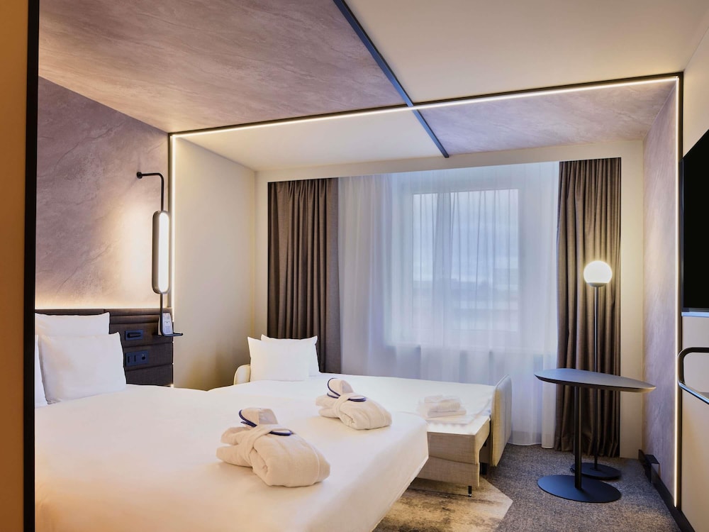 Novotel Zurich Airport Messe Hotel 24/64