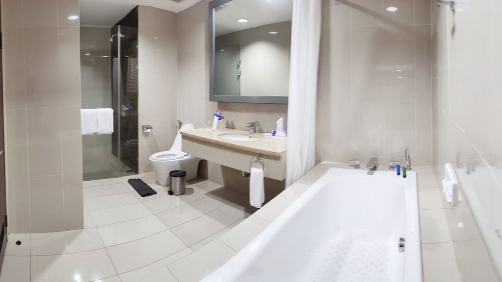 Aston Purwokerto Hotel and Conference Center 65/66
