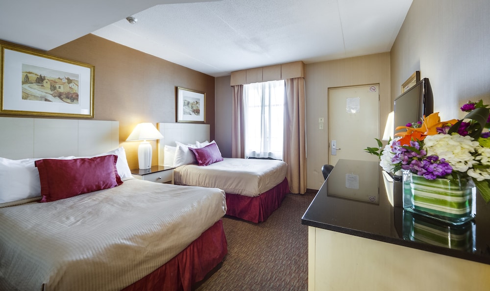 Monte Carlo Inn Toronto West Suites 33/65