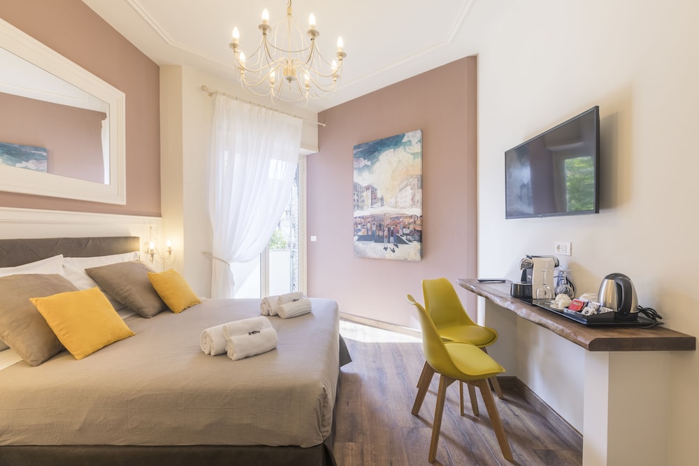 Trastevere Gallery Suites 7/23