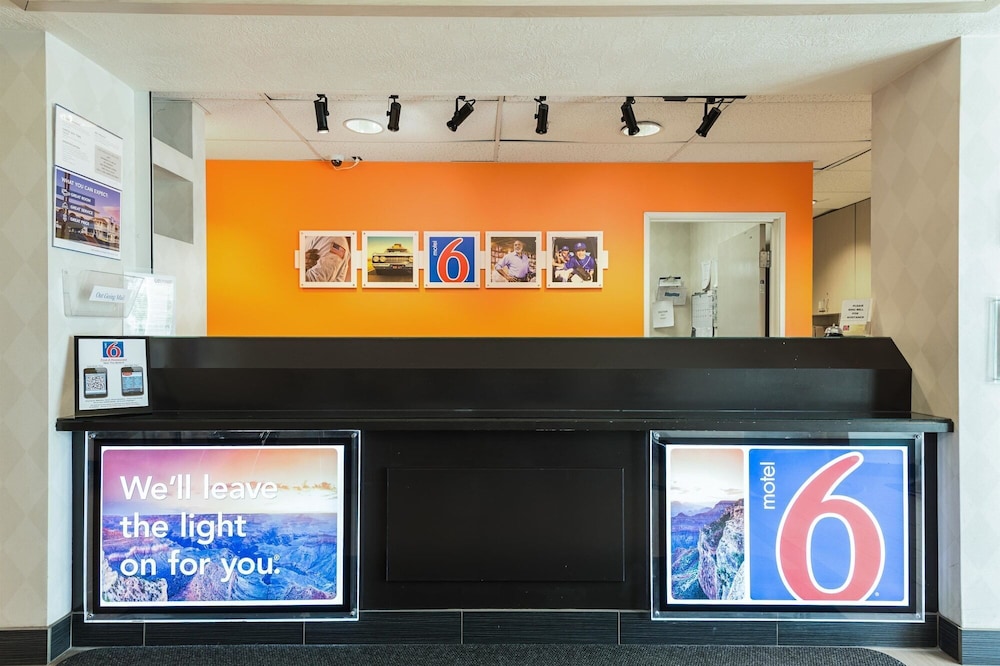 Motel6 Cedar City, UT 8/43