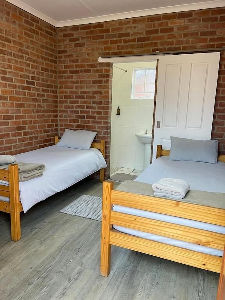 Village Lodge Harrismith 13/50
