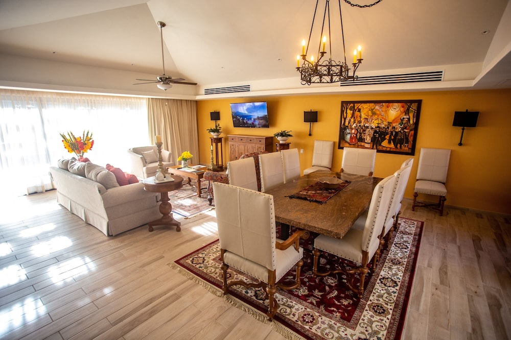 The Residences At Hacienda Encantada 31/50