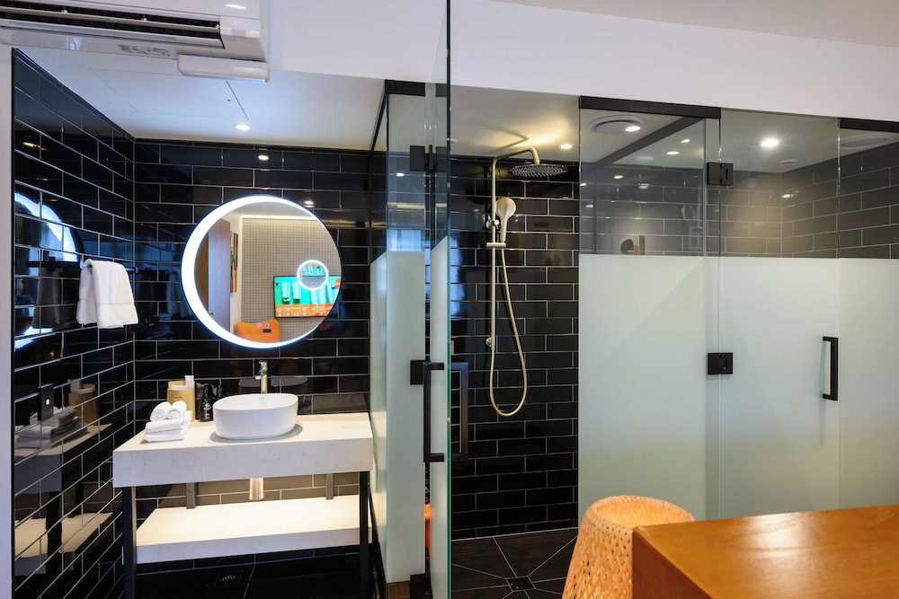 Ohtel Auckland 46/50