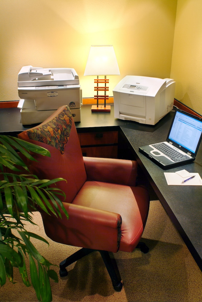 Larkspur Landing Folsom - An All-Suite Hotel 23/43