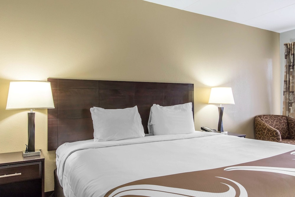 Quality Inn Downtown Historic District 11/32