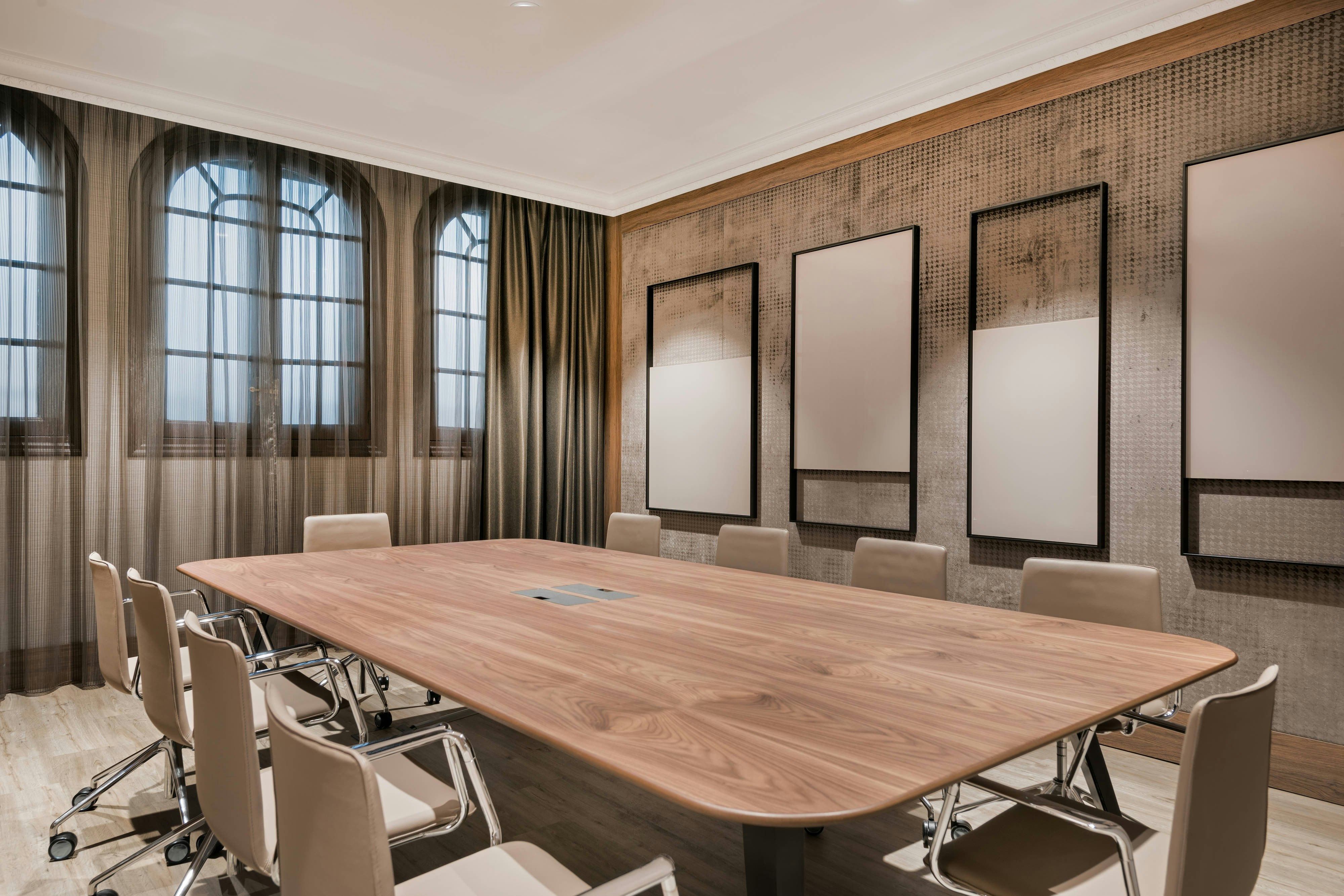 Circulo Gran Via Hotel Autograph Collection Adults Only 50/52