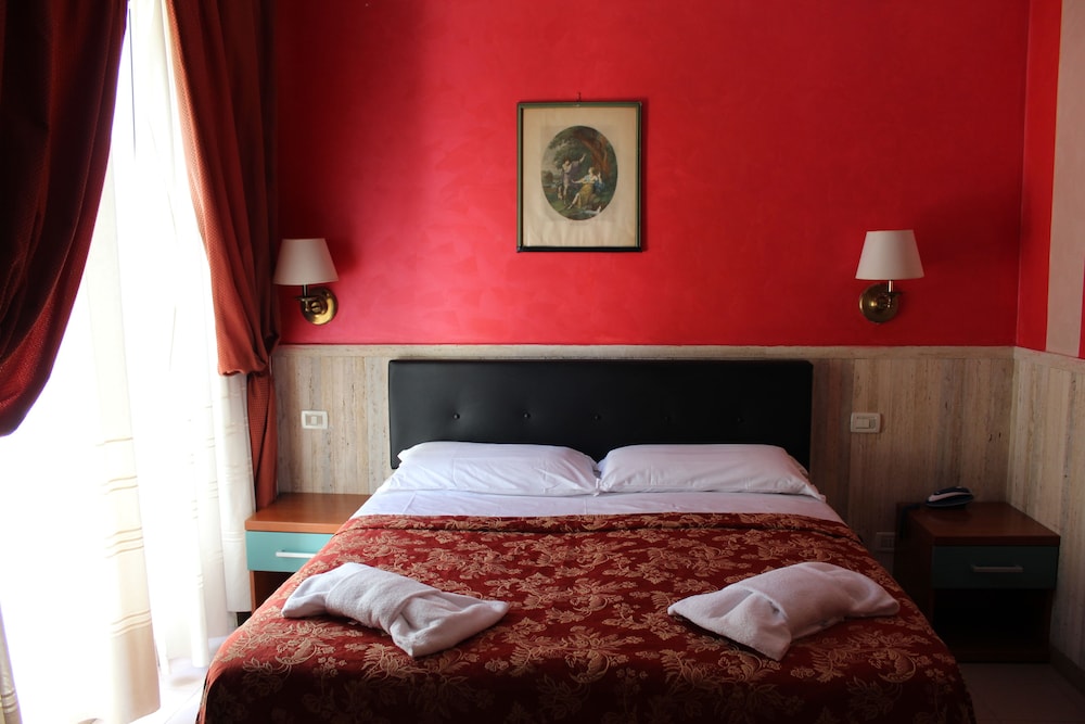 Room at Pyramid Hotel, ROME