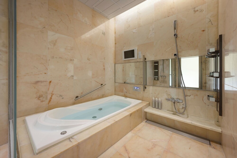 Ishigaki Resort 50/50