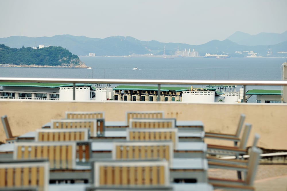 Dameisha ZTE Hotel 42/54