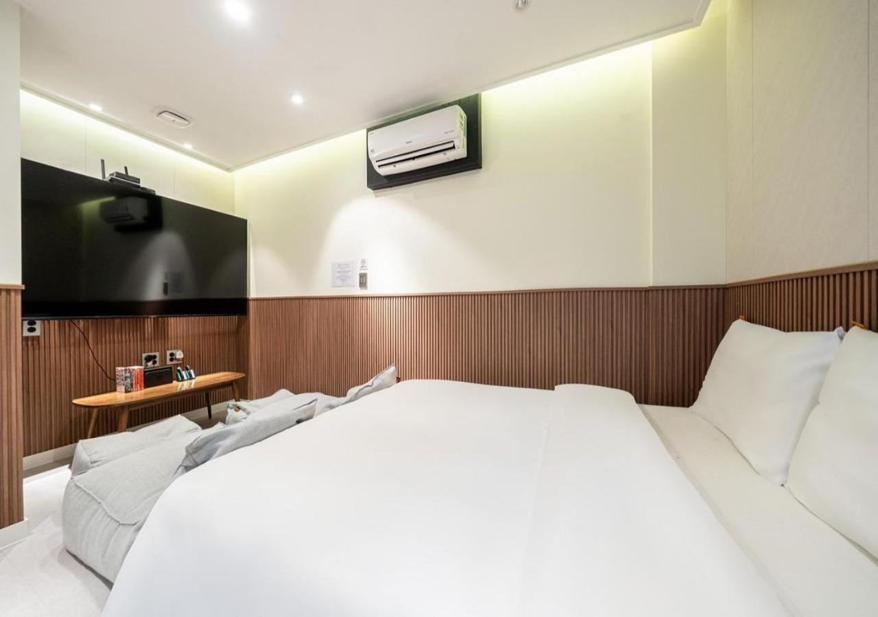 Hotel Salmon 13/50