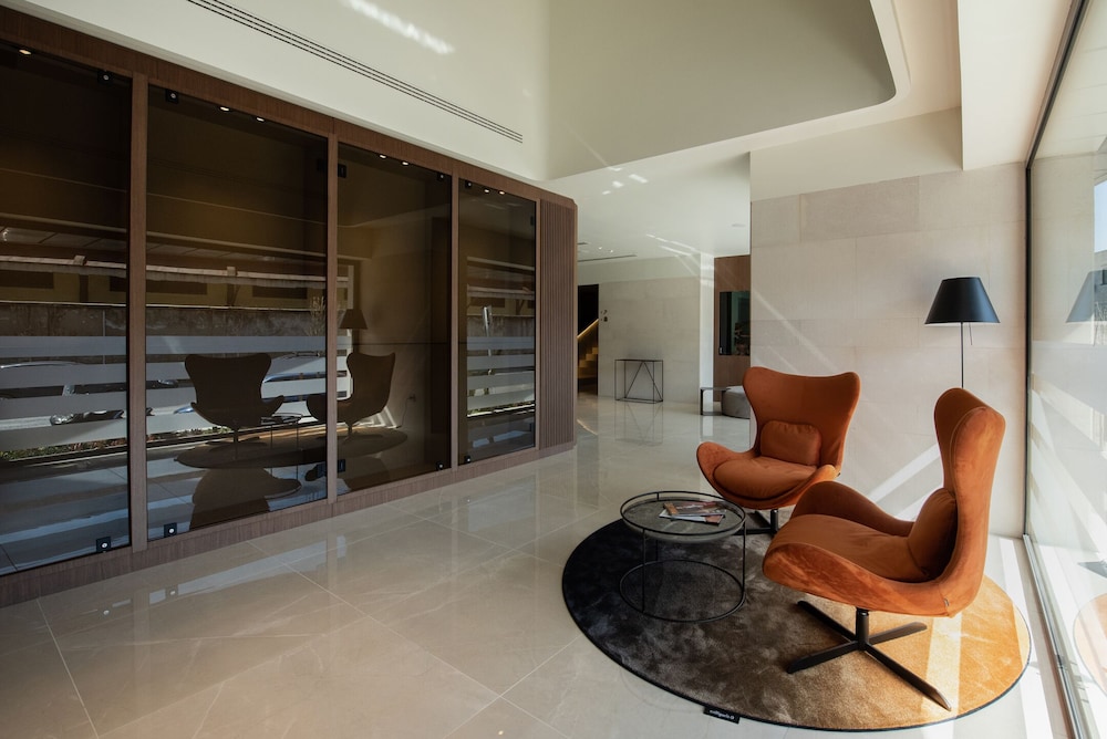 Gold Tower Lifestyle Hotel 32/60
