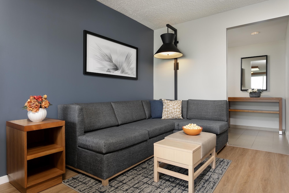 Hyatt Place Bayamon 44/65