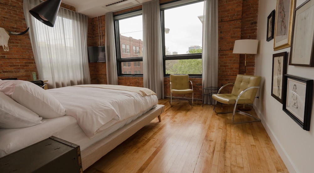 The Publishing House Bed and Breakfast 12/50