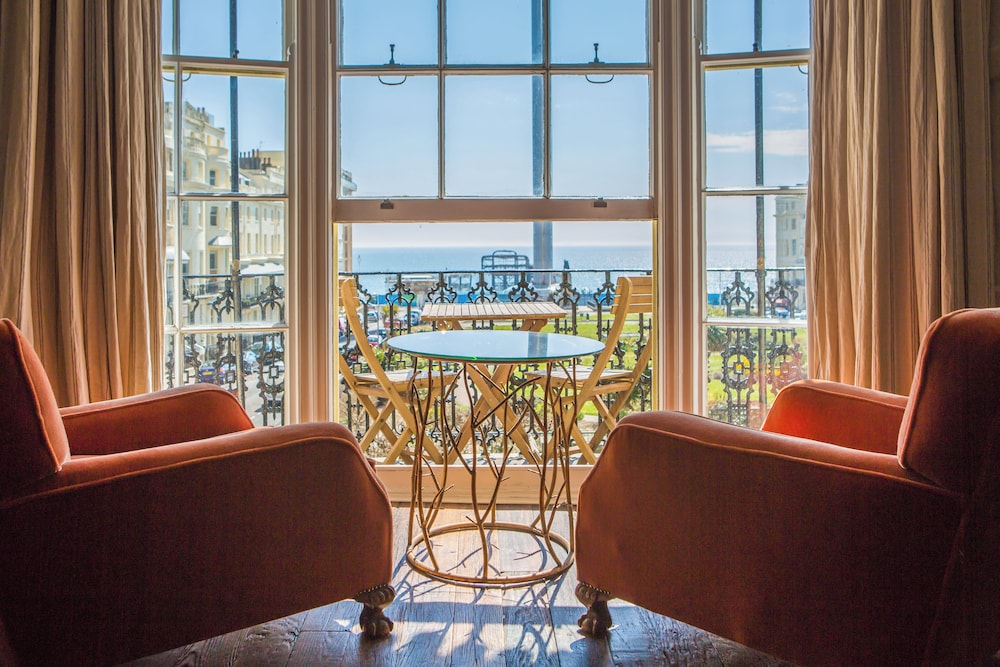 SUPERIOR, KING BED, SEA VIEW, BALCONY