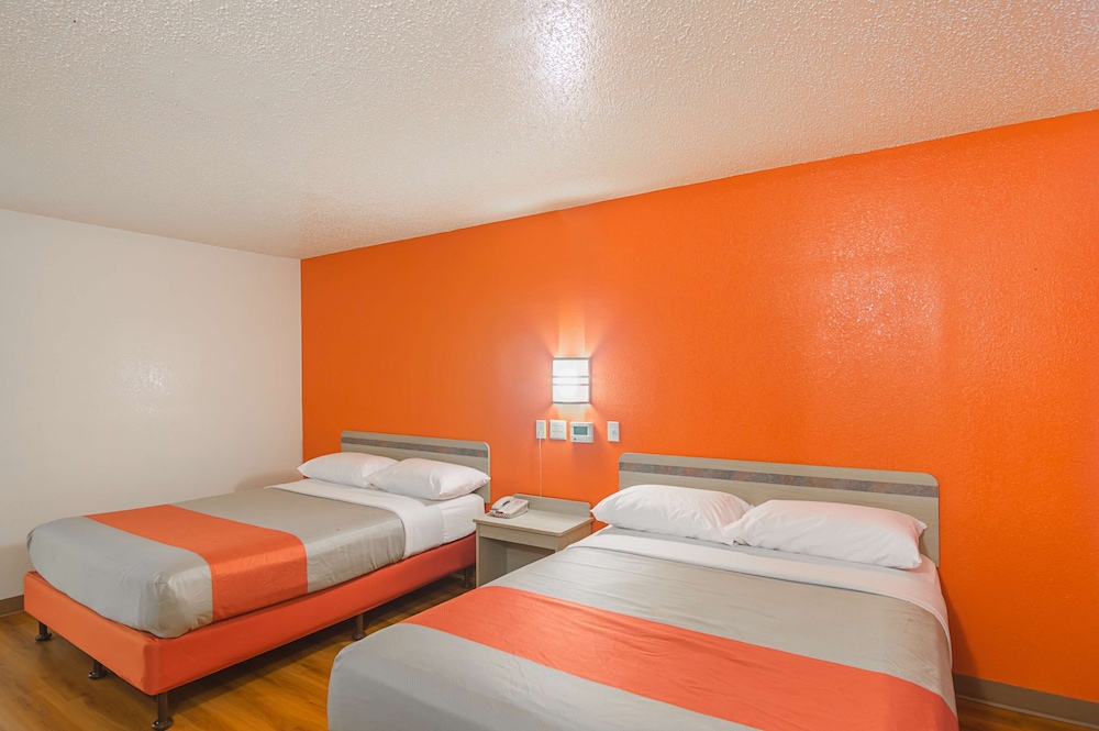Motel6 Lawton, OK 19/46