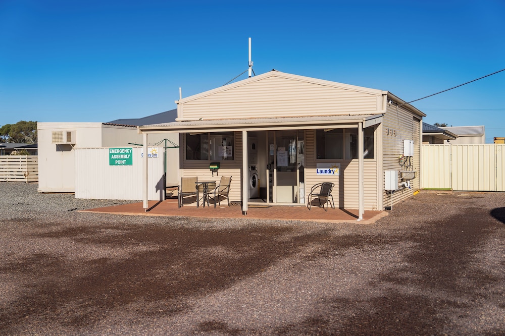 Sundowner Cabin And Tourist Park 41/50