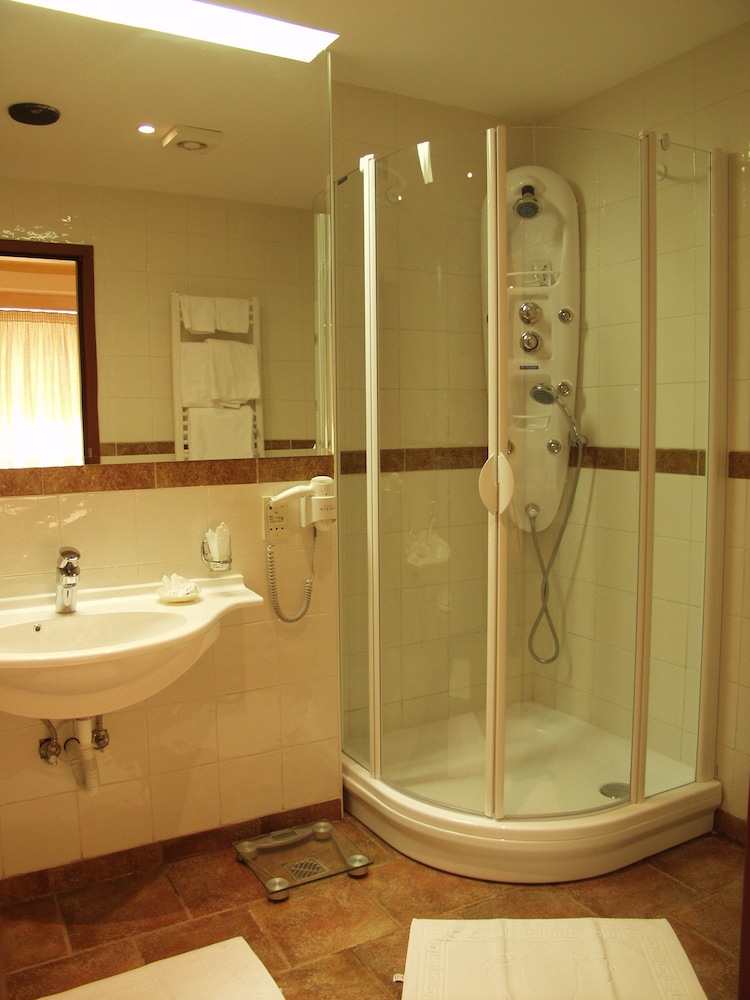 Cocor Spa Hotel 29/30