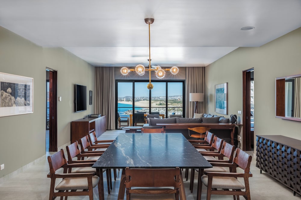 THE CAPE - A THOMPSON HOTEL 56/68