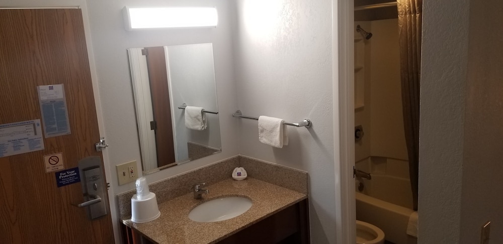 Motel6 Elk Grove Village Il O Hare 49/50