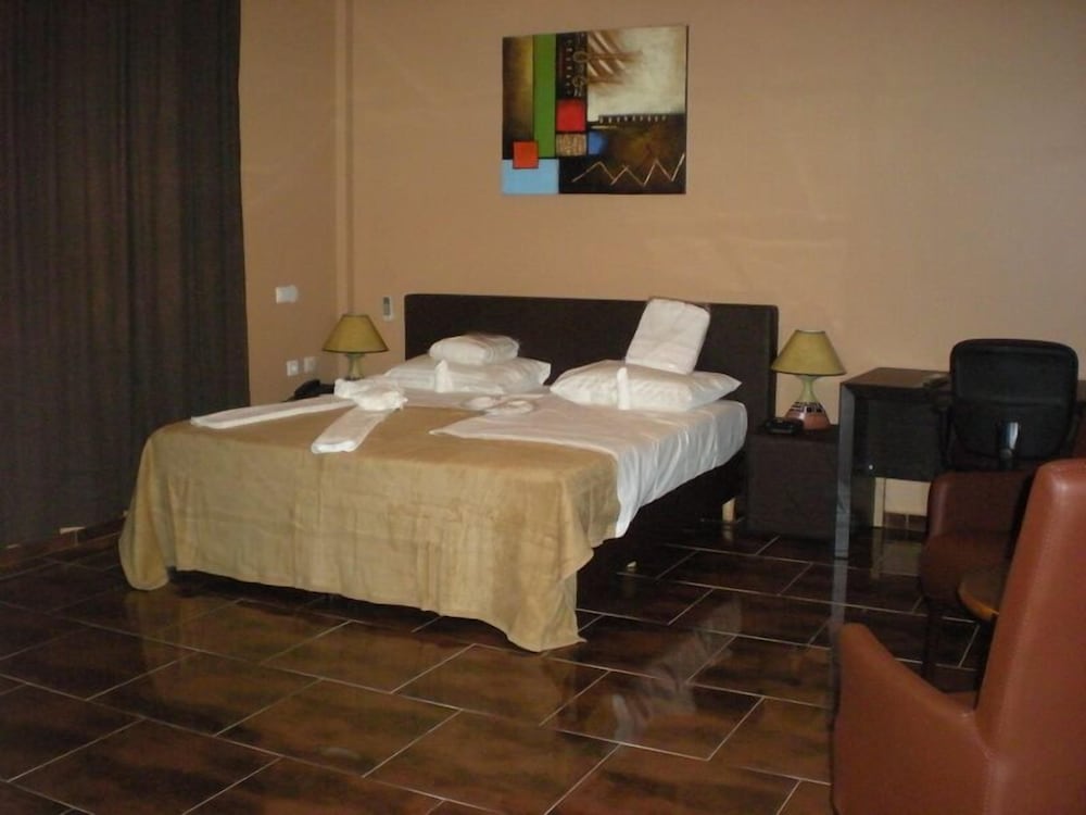 Sheva Hotel 5/28