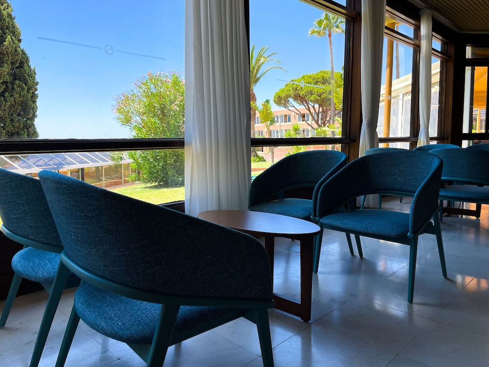 Auramar Beach Resort 45/67
