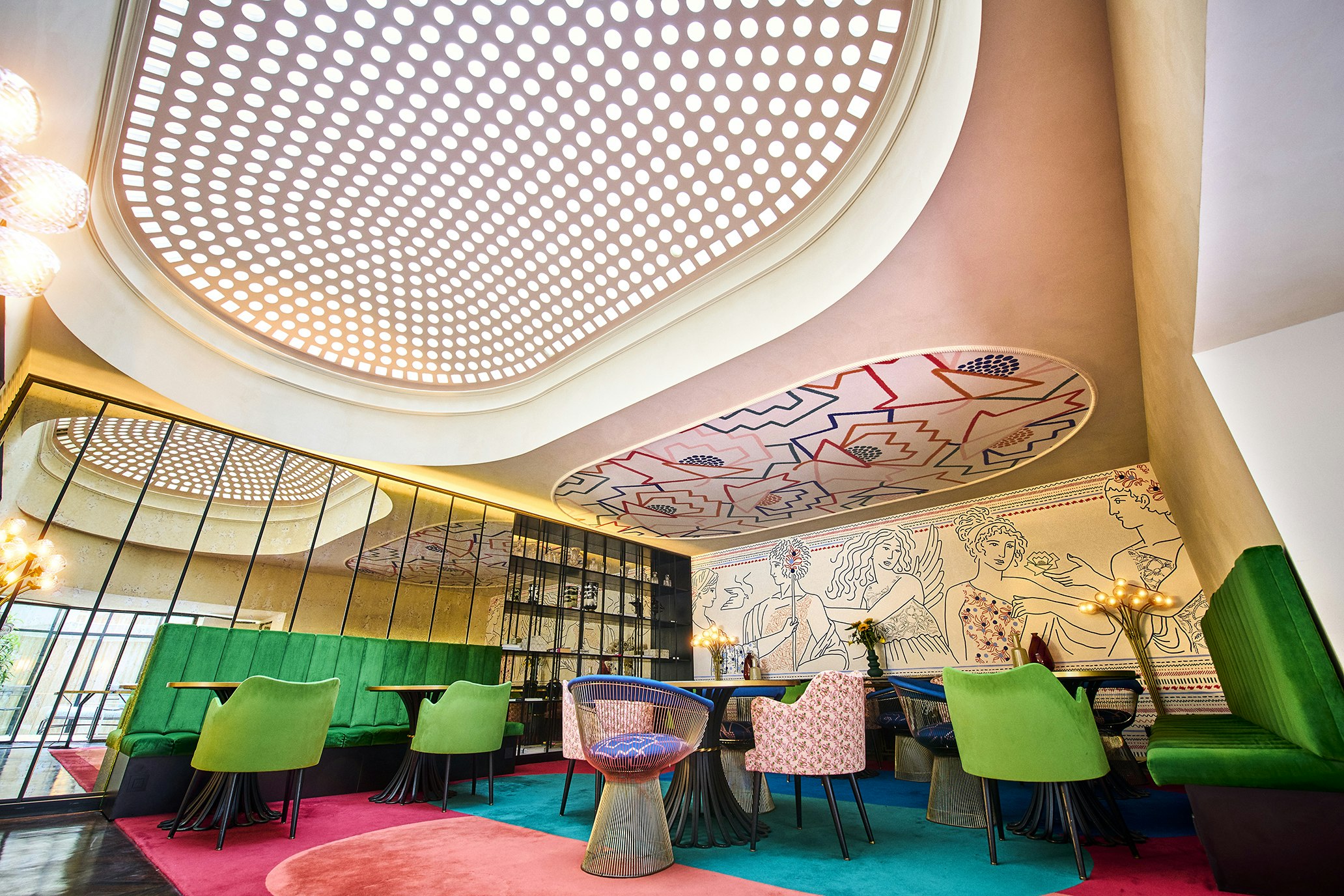 Hotel du Rond-Point des Champs-Elysees 44/68