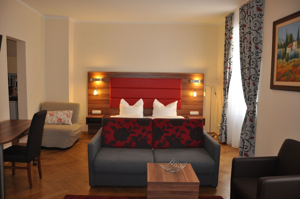 Batu Apart Hotel 30/50