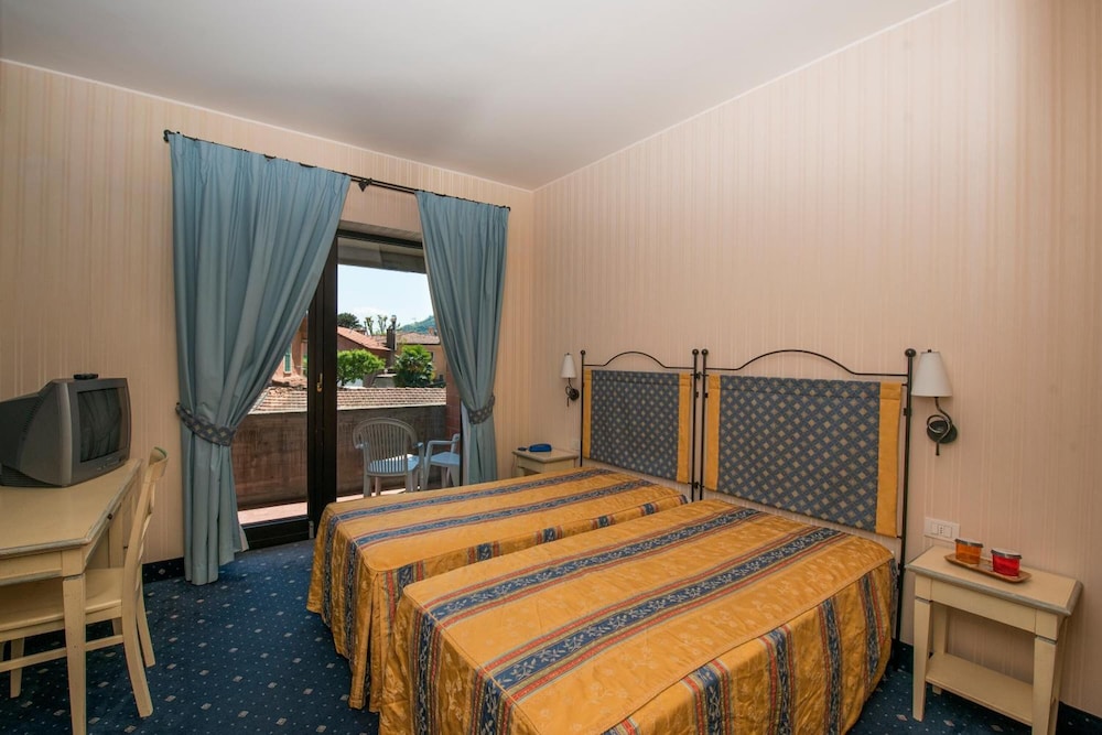 Hotel Campagna 22/50
