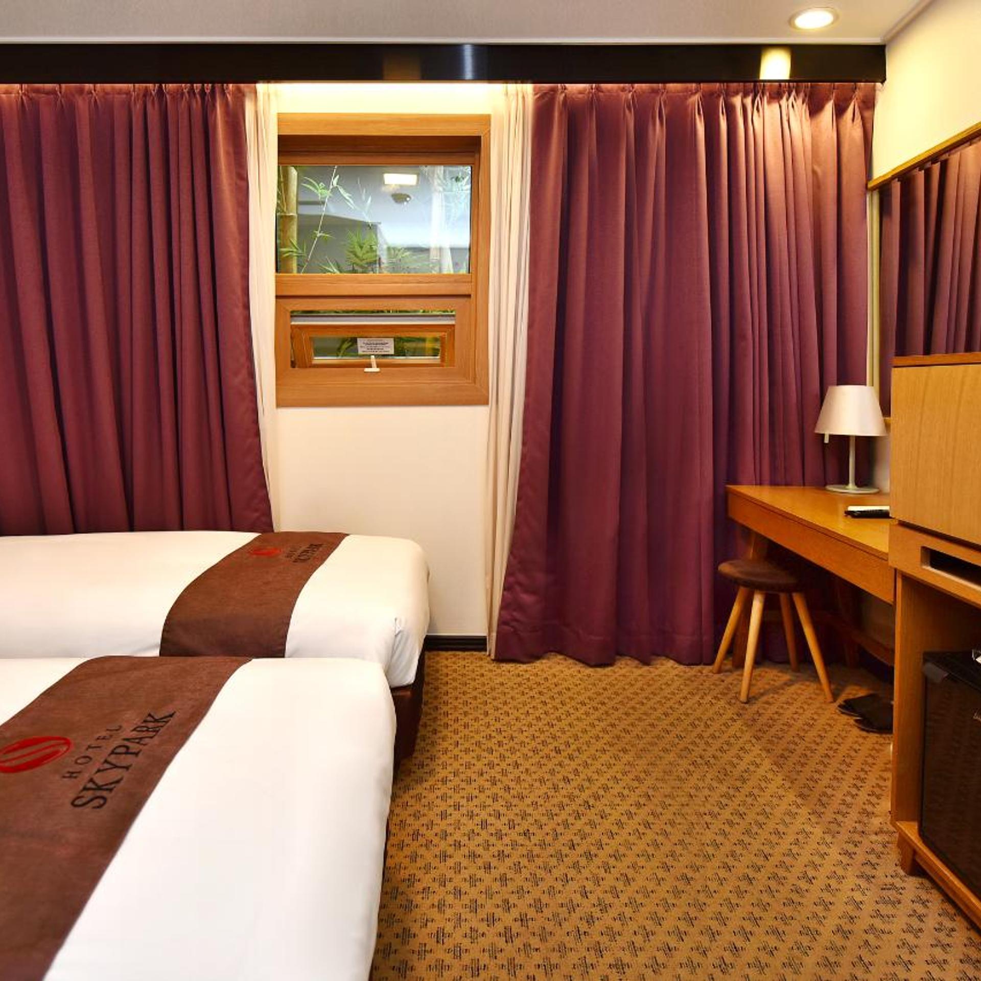 غرفة بسريرين منفصلين، Hotel Skypark Myeongdong Iii Seoul 8/10